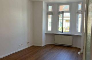Wohnung mieten in Heresbachstraße 18, 40223 Bilk, 2 Zimmer Wohnung in Bilk mit großer Terrasse