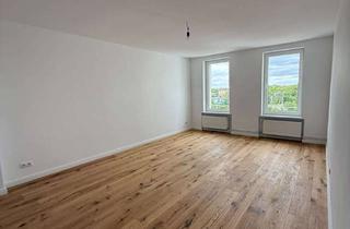 Wohnung mieten in 12099 Tempelhof (Tempelhof), Schöne Wohnung mit Tageslichtbad und Einbauküche