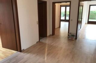 Wohnung mieten in 86391 Stadtbergen, Wohnen wie im Haus. 129 m² mit Garten, Südterrasse, Garage und Mieterstrom mitten in Leitershofen
