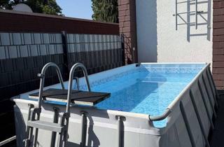 Haus kaufen in Bulacher Str. 25c, 76275 Ettlingen, Eigenes Haus mit Garten und Pool in Ettlingen, klimatisiert und sofort bezugsfertig