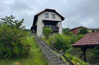 Haus mieten in 08543 Pöhl, Sofort beziehbares freistehende Einfamilienhaus mit gepflegtem Garten und Carport usw. in idyllischer Randlage zu vermieten!