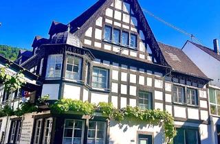 Haus kaufen in 56333 Winningen, Modernisiertes Fachwerk-Reiheneckhaus mit ca. 180qm, 3 Bädern & vielseitigen Nutzungsmöglichkeiten