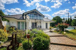 Haus kaufen in 03172 Guben, Großzügiges Wohn- und Gewerbeensemble mit Pension, Gaststätte und Bowlinganlage in Guben