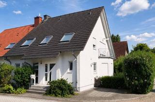 Doppelhaushälfte kaufen in 68766 Hockenheim, Großzügige Doppelhaushälfte mit Garten, Kamin und Garage in familienfreundlicher Lage