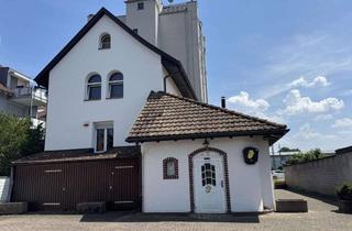Mehrfamilienhaus kaufen in 79576 Weil am Rhein, Mehrfamilienhaus mit Gastrogewerbe und 2 Wohnungen in Altweil