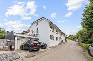 Haus kaufen in 79802 Dettighofen, Teilmodernisiertes Zweifamilienhaus mit Terrasse, Garten, Doppelgarage und Ausbaupotenzial