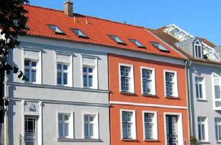 Anlageobjekt in 18311 Ribnitz-Damgarten, +++ Wunderschönes saniertes Mehrfamilienhaus direkt am Hafen von Ribnitz-Damgarten +++