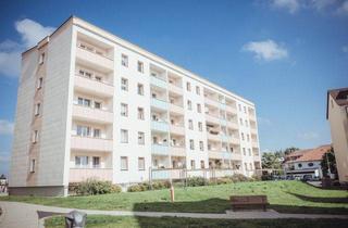 Wohnung mieten in Adolf-Damaschke-Str. 67, 08606 Oelsnitz, neu sanierte 2-Raum-Wohnung mit Balkon