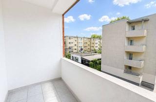 Wohnung kaufen in 51103 Höhenberg, Attraktive Kapitalanlage: Vermietete 2-Zimmer-Wohnung mit Balkon
