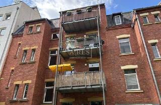 Wohnung kaufen in 08527 Ostvorstadt, Große Dachgeschosswohnung in Plauen