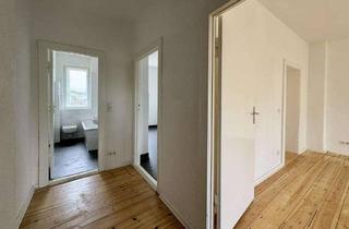 Wohnung kaufen in Ziekowstraße 122, 13509 Tegel, modernisiert & bereit für Ihren Einzug - 2 Zimmer mit Balkon in Berlin-Tegel