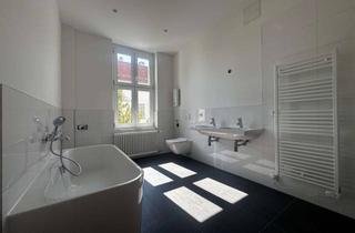 Wohnung mieten in 12105 Mariendorf (Tempelhof), TOP SANIERT - 3-Zimmerwohnung mit großem Badezimmer