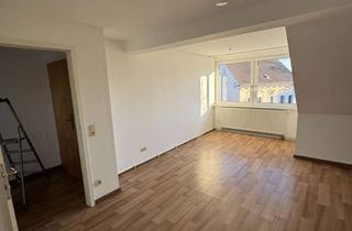 Wohnung mieten in Heedfelder Straße, 58509 Lüdenscheid, Kompakt wohnen: 2-Zimmer-Dachgeschosswohnung in Lüdenscheid