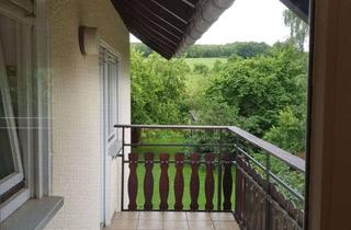 Wohnung mieten in Bladersbacher Straße 74, 51545 Waldbröl, Wohnen im Grünen: Lichtdurchflutete Dachgeschosswohnung mit Balkon und Gartennutzung in Bladersbach