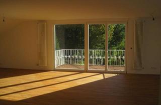 Wohnung mieten in 88212 Ravensburg, Exklusive 4,5 Zimmer DG-Wohnung in 2-Familienvilla, Nähe Elisabethen-Krankenhaus, Gymnasien