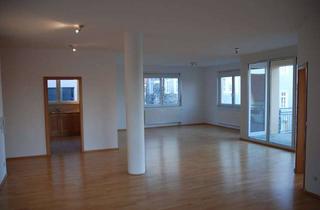 Wohnung mieten in Böblinger-Str. 8/1, 71088 Holzgerlingen, Platz zum Entfalten: 3-Zimmer-Wohnung in Holzgerlingen