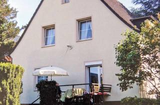 Einfamilienhaus kaufen in 38350 Helmstedt, Einfamilienhaus mit wunderschönem Garten in City-Nähe