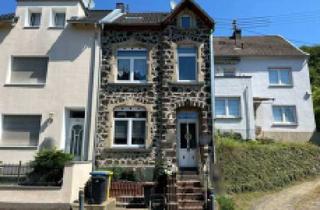 Haus mieten in Brohltalstraße 135, 56659 Burgbrohl, Renoviertes Einfamilienhaus mit Dachterrasse und vielseitiger Raumaufteilung in Burgbrohl