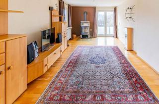 Wohnung kaufen in 78194 Immendingen, Attraktive 3-Zi.-Wohnung mit Kamin, ausgebautem Dachraum, Garage und eigenem Garten in Immendingen