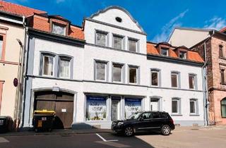 Mehrfamilienhaus kaufen in 66849 Landstuhl, Landstuhl - Mehrfamilienhaus mit Entwicklungspotenzial im Zentrum