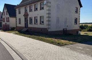 Einfamilienhaus kaufen in 66989 Höheinöd, Höheinöd - Charmanter Altbau mit viel Platz und großem Potenzial