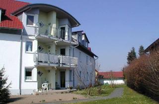 Wohnung kaufen in 96237 Ebersdorf, Ebersdorf bei Coburg - 2- Zimmer-Wohnung - mit Garten ca. 60 m²