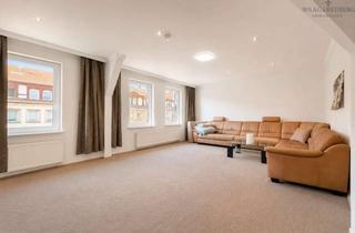 Wohnung kaufen in 90763 Südstadt, Großzügige 5-Zimmer-Altbauwohnung mit modernem Wohnkomfort in Fürth