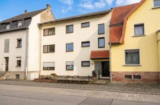 Wohnung kaufen in 66352 Großrosseln, Geräumige Eigentumswohnung im 1. OG mit Garage, Balkon und Garten