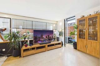Wohnung kaufen in 72622 Nürtingen, Maisonette mit Hauscharakter im Architektenhaus | Große Dachterrasse | Nur 2 Wohneinheiten