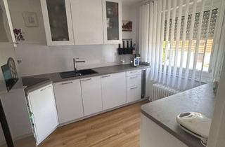 Wohnung kaufen in Seestr. 19, 71229 Leonberg, Provisionsfrei - Renovierte Etagenwohnung 3,5 Zimmern, 2 Balkonen, EBK zentral in Leonberg