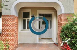Wohnung kaufen in Stephanstraße 25 aa, 12167 Steglitz, SCHÖNER ALTBAU MIT BALKON - STUCK, DIELEN & HOHE DECKEN - HÜBSCHER GEMEINSCHAFTSGARTEN