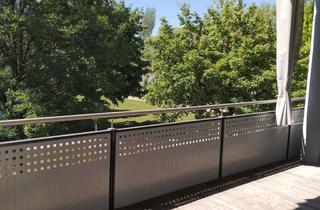 Wohnung mieten in Am Webereck 8b, 86157 Pfersee, 3-Zimmer-Wohnung in Augsburg-Pfersee mit Aufzug, Balkon, Tiefgaragenstellplatz und Blick ins Grüne
