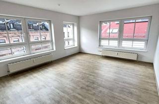 Wohnung mieten in Schul 11, 09337 Hohenstein-Ernstthal, 3-Raum-Wohnung mit Aufzug im Zentrum von Hohenstein-Ernstthal