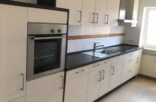 Wohnung mieten in Taunusstraße 11, 65719 Hofheim am Taunus, Schöne 3-Zimmer-Wohnung mit SüdWest-Balkon, moderner Einbauküche, Garage & Kamin
