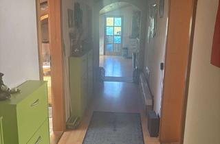 Wohnung mieten in Sufferloh 19, 83607 Holzkirchen, Gepflegte 2,5-Zimmer-Dachgeschosswohnung in Holzkirchen
