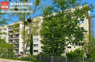 Wohnung mieten in 17033 Neubrandenburg, MIT EINBAUKÜCHE UND SCHÖNE LAGE IM SÜDEN VON NB: 4-RAUM-WOHNUNG MIT GROSSEM BALKON UND KELLERRAUM