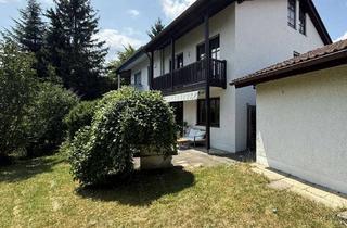 Doppelhaushälfte kaufen in Eschenstrasse 25, 83607 Holzkirchen, Charmante Doppelhaushälfte mit ausgebautem Dachgeschoss, EBK, Garage und großem Garten