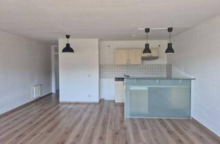 Wohnung kaufen in Albert-Einstein-Str. 33a, 09212 Limbach-Oberfrohna, Sonnige DG-Wohnung sofort beziehbar...
