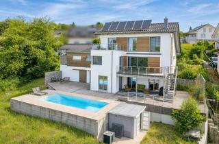 Haus kaufen in 75223 Niefern-Öschelbronn, Traumhaus mit Panoramablick, beheiztem Pool und exklusivem Wohnambiente in Niefern-Öschelbronn