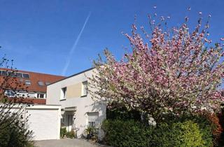 Doppelhaushälfte kaufen in 71384 Weinstadt, Doppelhaushälfte mit Terrasse und Garage in Endersbach
