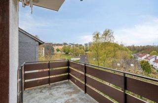 Doppelhaushälfte kaufen in 42499 Hückeswagen, Modernisierte Doppelhaushälfte mit 142 m² Wohnfläche, Garten, Garage und Weitblick