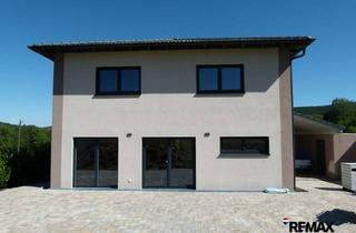 Einfamilienhaus kaufen in 96486 Lautertal, Modernes Einfamilienhaus in sonniger Ortsrandlage – neuwertig, großzügig und sofort bezugsfrei
