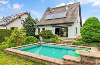 Einfamilienhaus kaufen in Neue Siedlung, 06188 Niemberg, Familienglück in Niemberg – Gepflegtes Einfamilienhaus mit Pool, Sauna, Terrasse und Gartenhäuschen