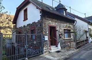 Einfamilienhaus kaufen in 55413 Trechtingshausen, Trechtingshausen - Charmantes Einfamilienhaus mit markanter Bruchsteinfassade in Rheinstrand-Lage