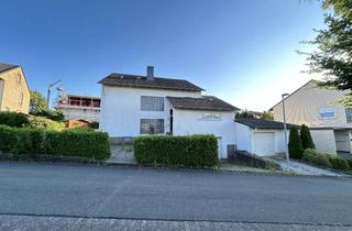 Einfamilienhaus kaufen in 34414 Warburg, Einfamilienhaus in bevorzugter Wohnlage – viel Platz und zwei Garagen in Warburg
