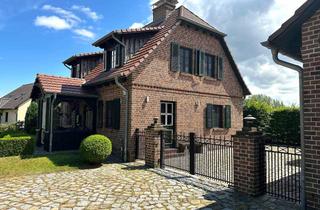 Einfamilienhaus kaufen in Groß Quassow 25b, 17237 Userin, Ihr Rückzugsort im Grünen - Einfamilienhaus mit Einliegerwohnung, Wildkammer und Pool