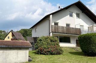 Doppelhaushälfte kaufen in 91358 Kunreuth, Modernisierte Doppelhaushälfte mit viel Platz und Garagein Kunreuth-Weingarts
