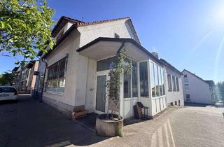 Einfamilienhaus kaufen in 64625 Bensheim, Viel Platz für Familie, Arbeiten und Wohnen – Einfamilienhaus mit großzügigem Untergeschoss