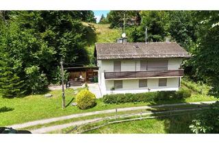 Einfamilienhaus kaufen in 83071 Stephanskirchen, Einfamilienhaus mit Entwicklungspotential - Idyllisch wohnen, individuell gestalten