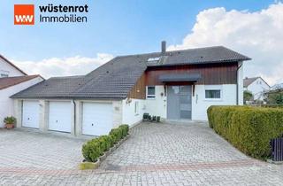 Haus kaufen in 73460 Hüttlingen, Vielseitiges Wohnhaus mit seltener Dreifachgarage – ideal auch als Zweifamilienhaus nutzbar